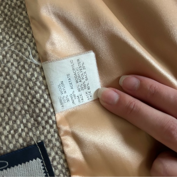 Abbmoor Tweed Coat - Picture 7 of 10